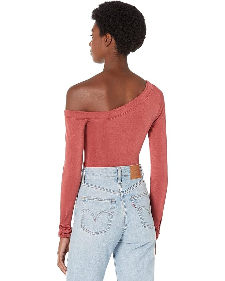 

Боди Free People Thats Hot Bodysuit, цвет Red Clover