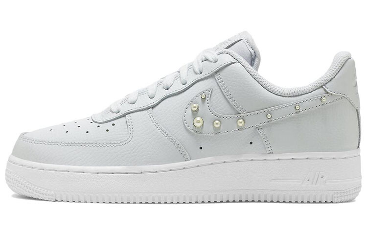 

Женские кроссовки Nike Air Force 1 Low Skate