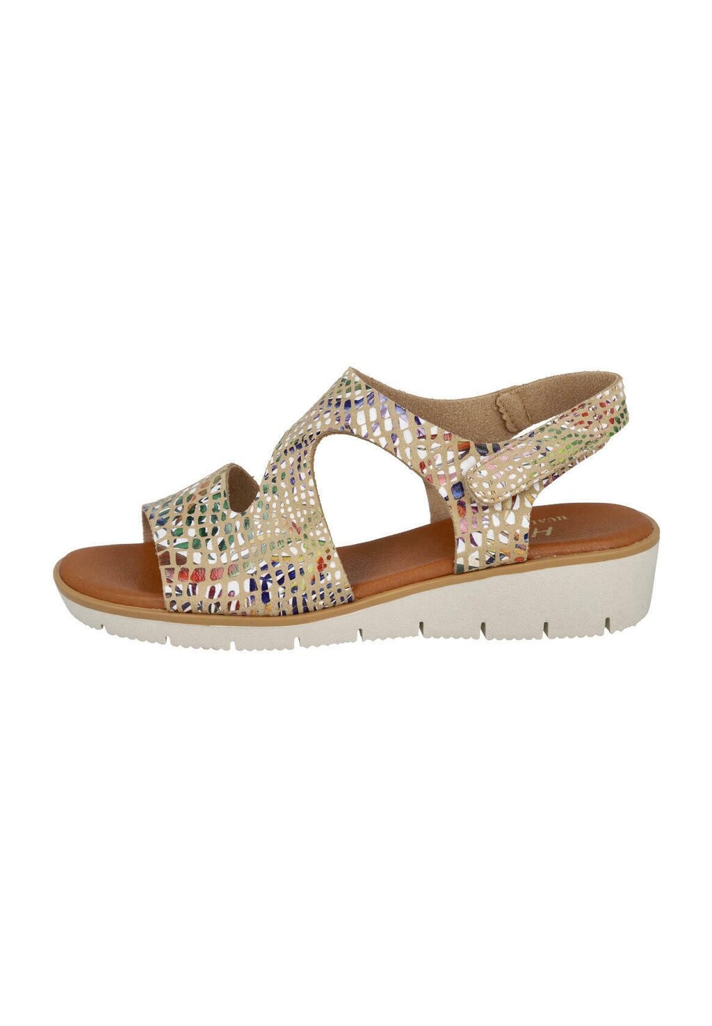 

Босоножки на танкетке L&R Shoes, бежевый