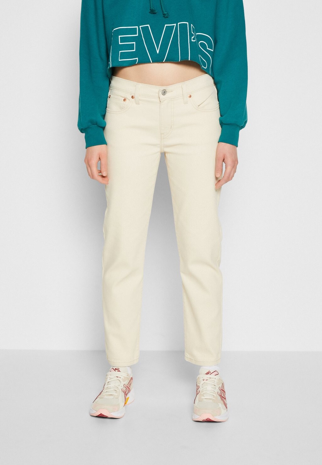 

Джинсы облегающего кроя Levi's