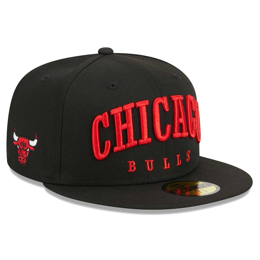 

Бейсболка New Era Chicago Bulls, черный