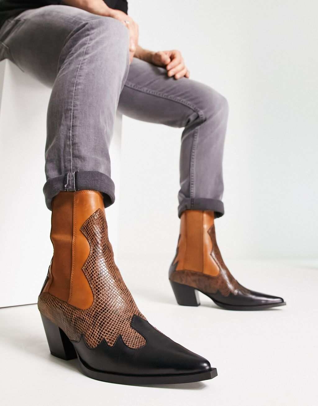 

Коричневые кожаные ботинки челси на каблуке ASOS DESIGN, Коричневый