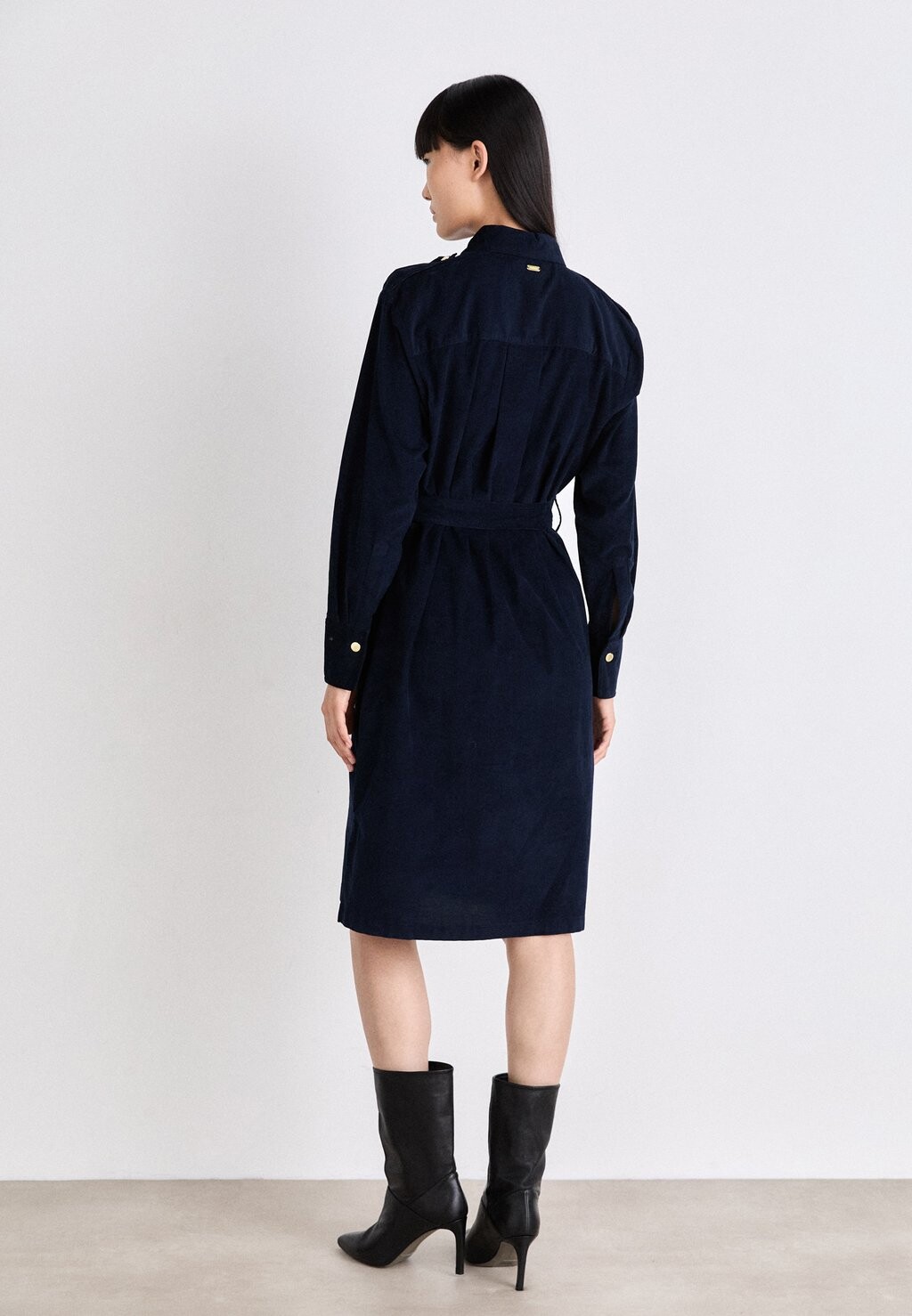 

Платье-рубашка NOELLE MIDI DRESS Barbour, темно-синий