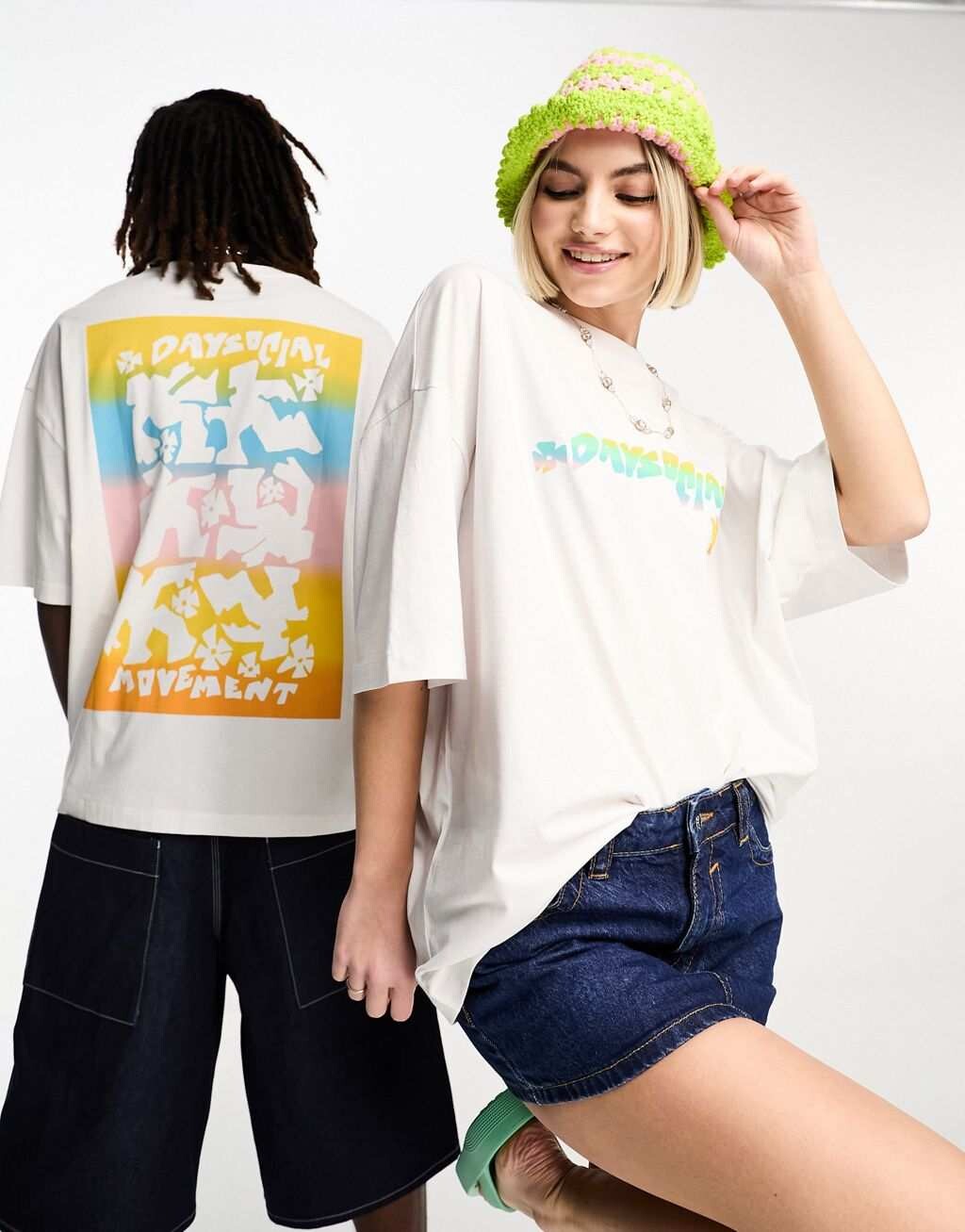 

Белая оверсайз-футболка с крупным радужным принтом ASOS Day Social, Белый