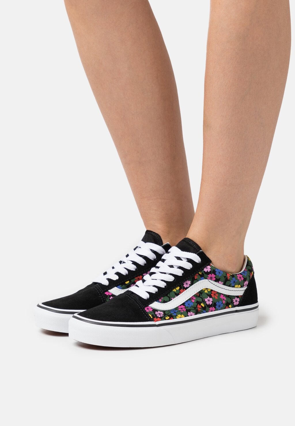 

Кроссовки Vans