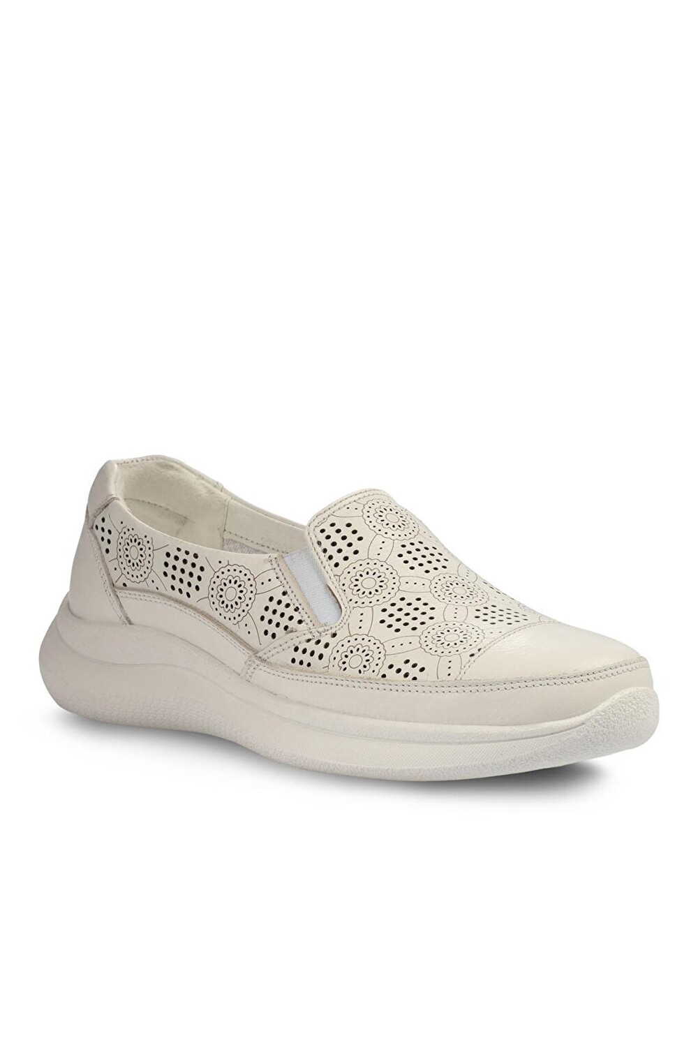 

Женская обувь QUEEN-G Comfort белая FORELLİ
