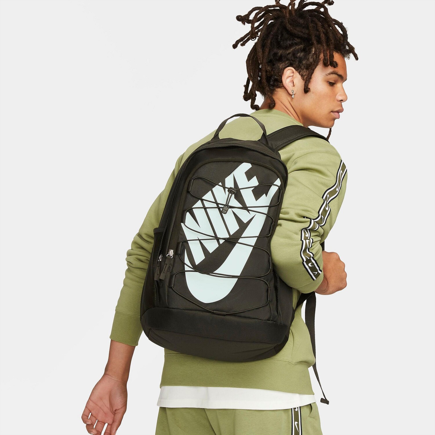 

Рюкзак Nike Hayward (26 л), зеленый