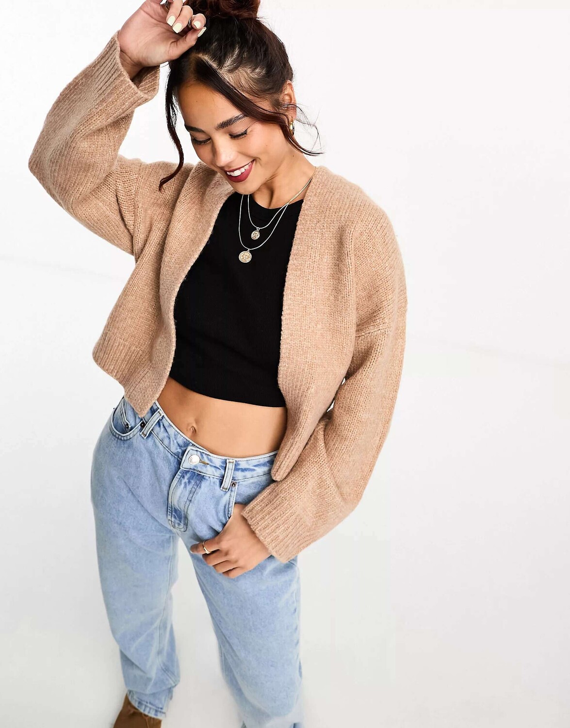

Свободный кардиган светло-коричневого цвета с разрезом по краям ASOS, Коричневый