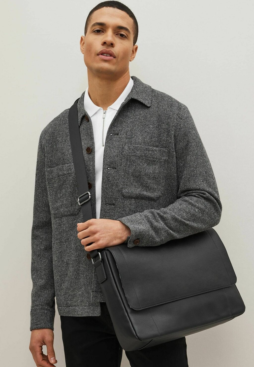 

Сумка через плечо BAG Next, черный
