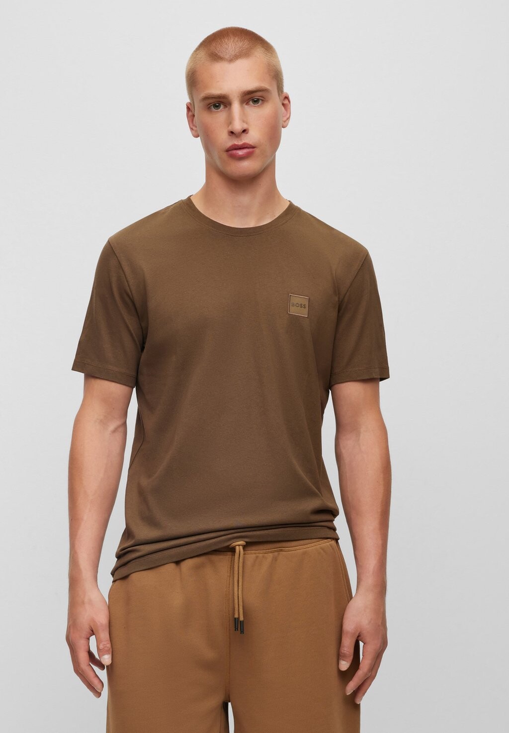 

Базовая футболка Tales BOSS, цвет dark green
