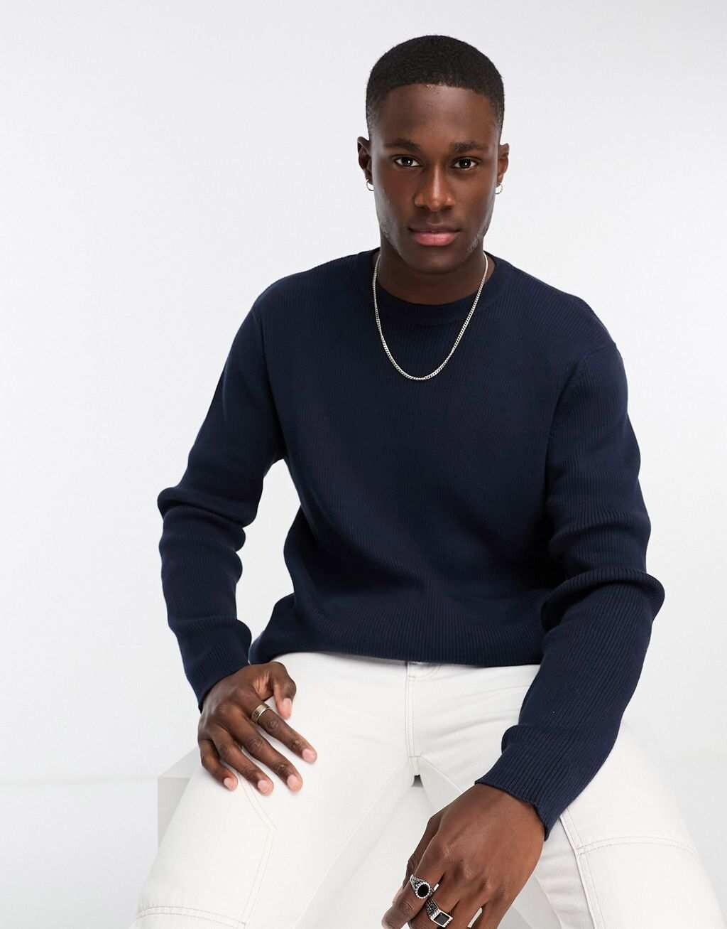 

Темно-синий вязаный джемпер в рубчик оверсайз ASOS DESIGN