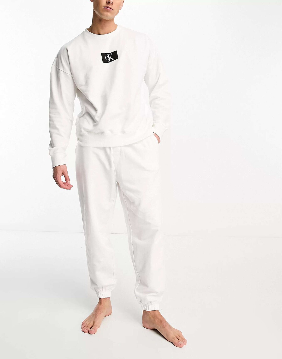 

Белые джоггеры для отдыха Calvin Klein CK 96