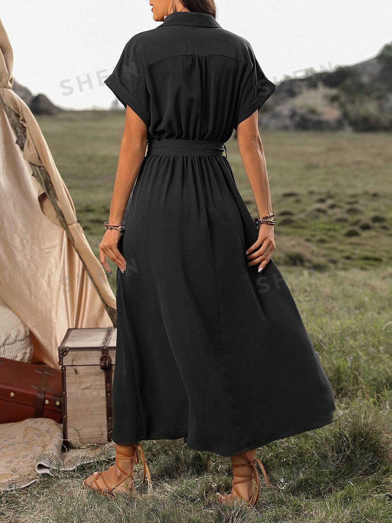 цена SHEIN LUNE Платье с V-образным вырезом и рукавами «летучая мышь» на пуговицах спереди, черный