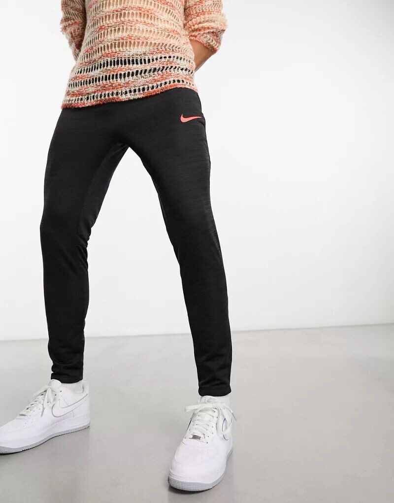 

Черные джоггеры Nike Academy Dri-FIT