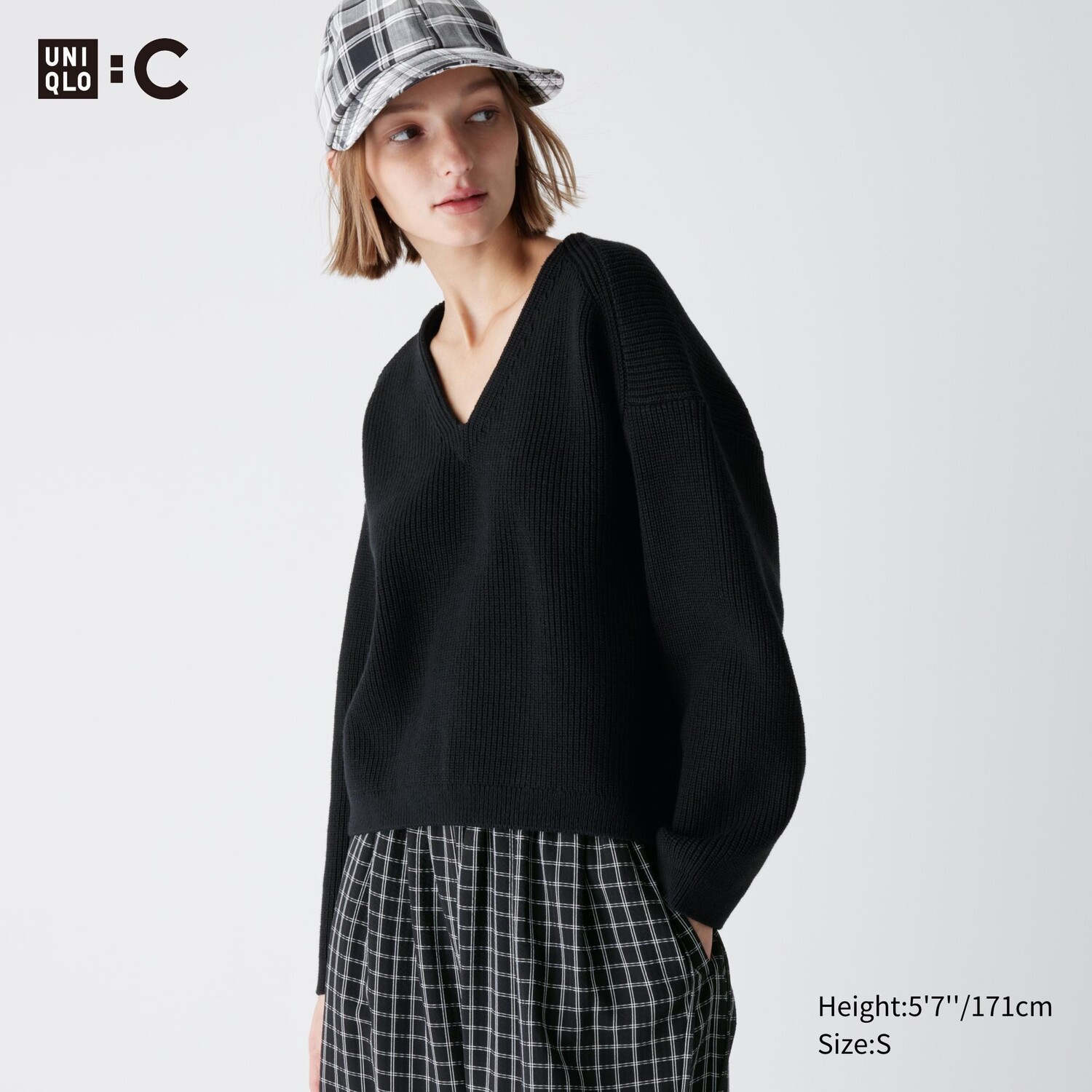 

Короткий свитер с v-образным вырезом UNIQLO, черный