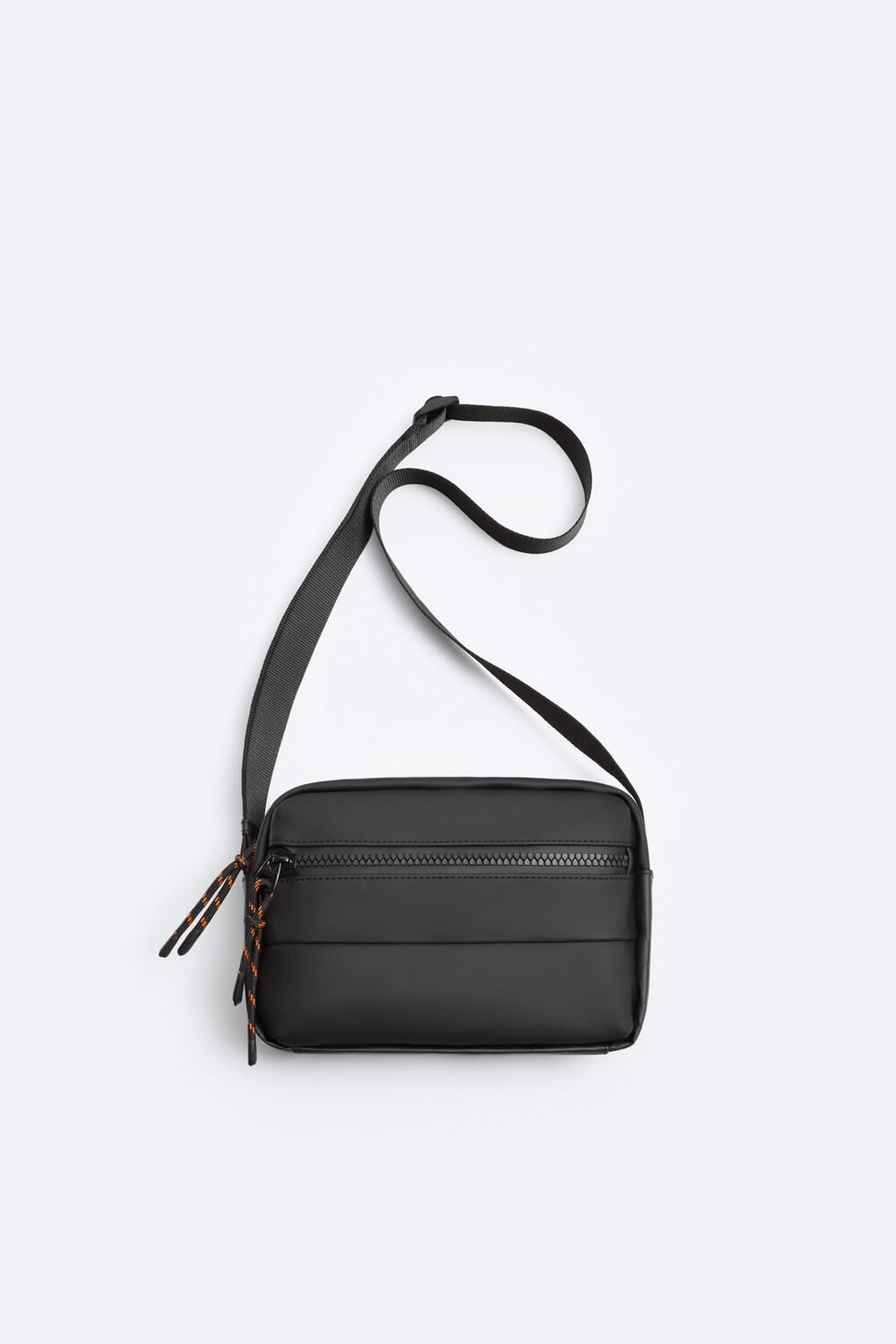 Прорезиненная сумка через через плеч ZARA, черный