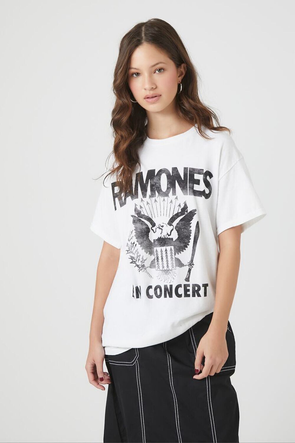 

Объемная футболка с рисунком Ramones Forever 21, белый