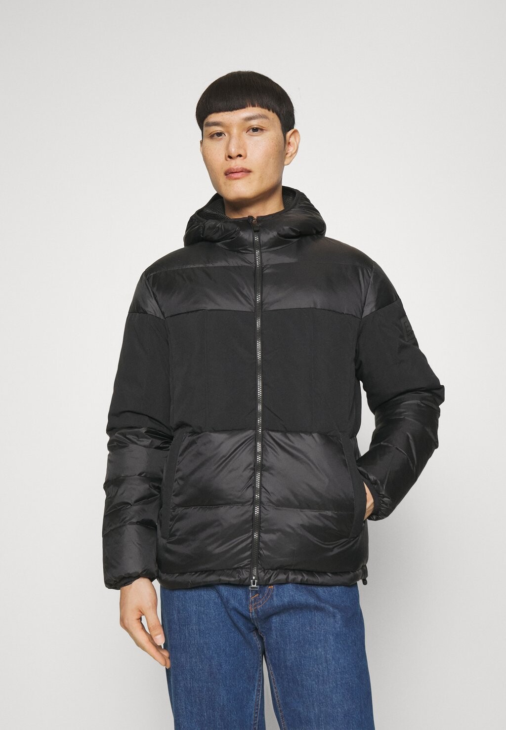 

Куртка EA7 Emporio Armani КУРТКА, черный
