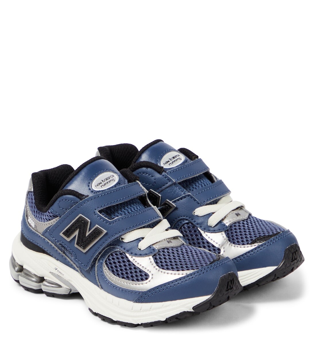 

Кроссовки 2002-го года с сеткой New Balance, синий