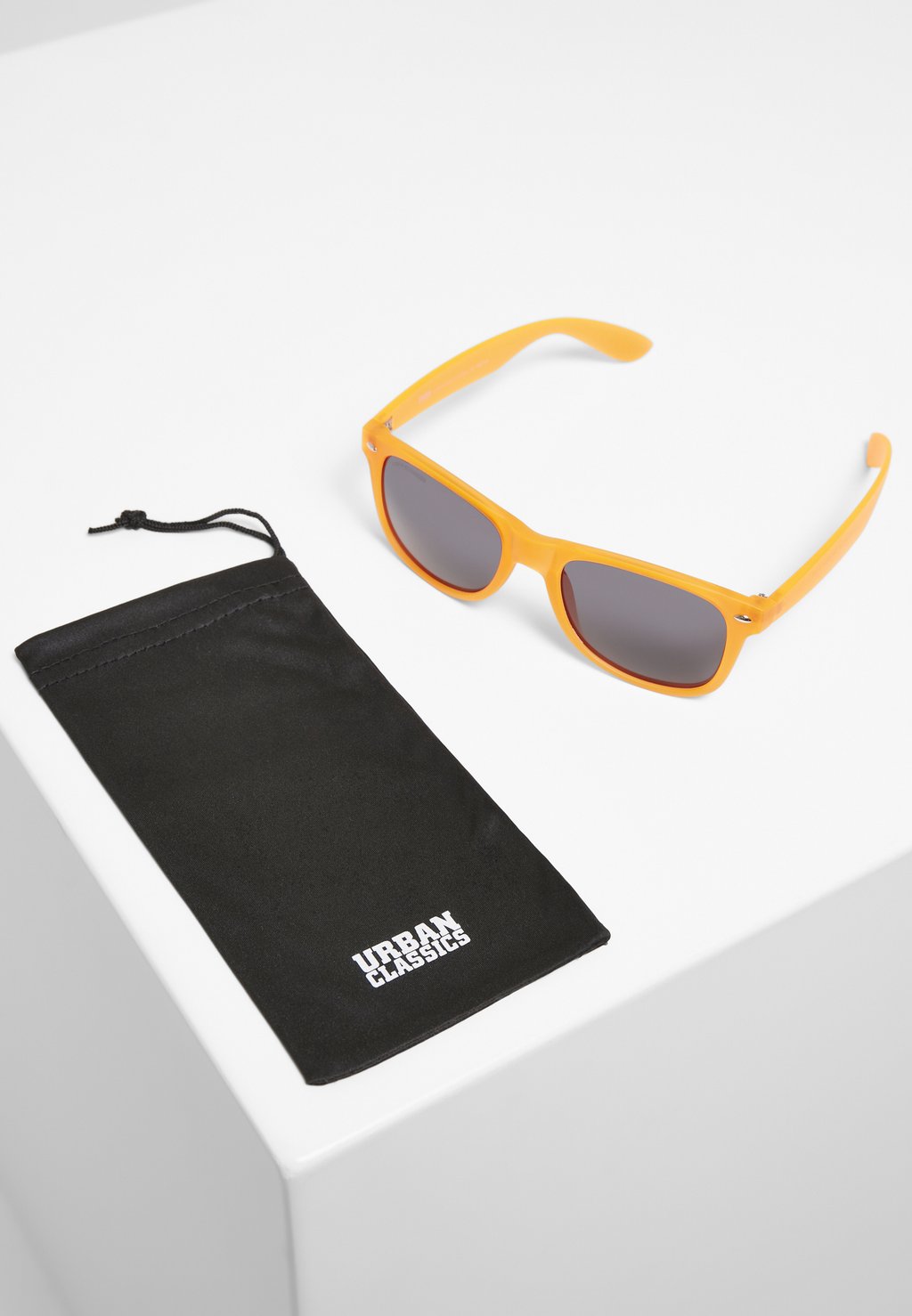 Солнцезащитные очки LIKOMA Urban Classics, цвет neonorange