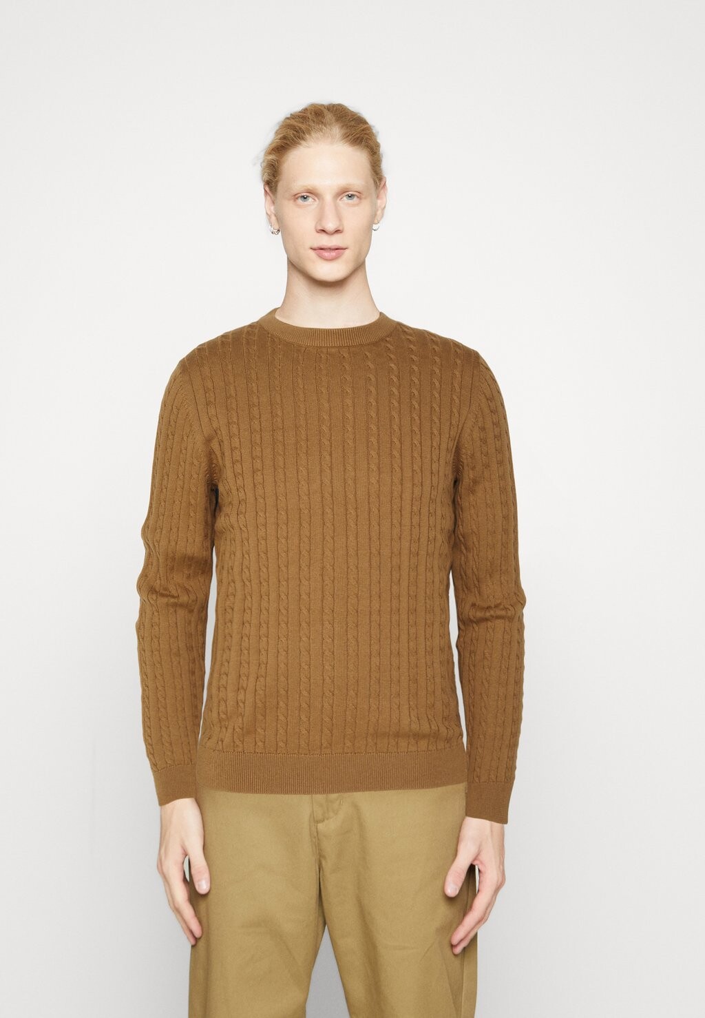 

Свитер JJCARLSON CREW NECK Jack & Jones, выдра