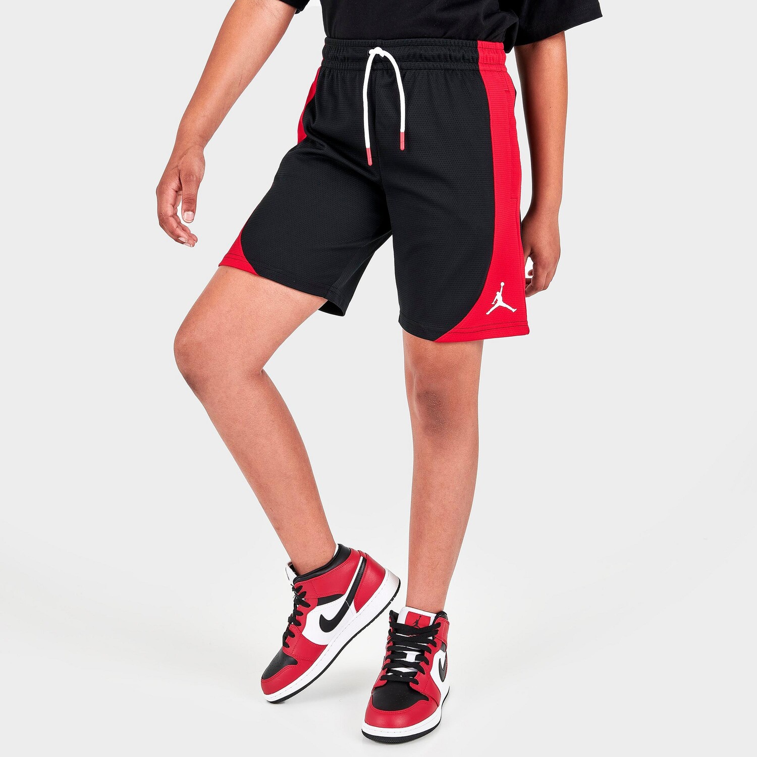 

Детские спортивные шорты Jordan, черный