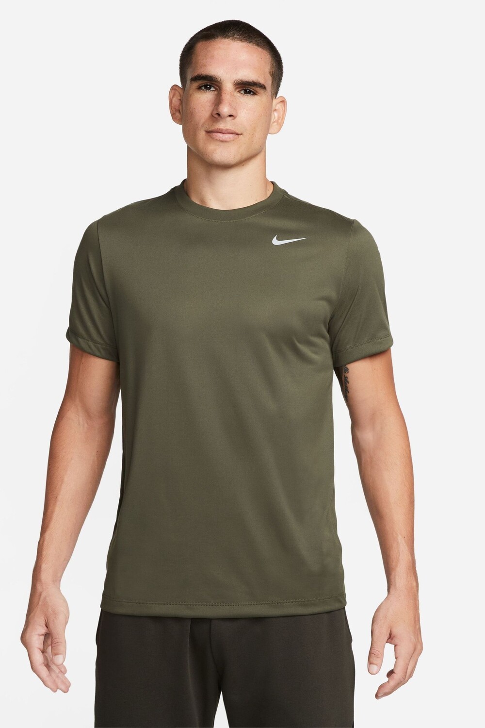 

Тренировочная футболка Dri-FIT Legend Nike, зеленый