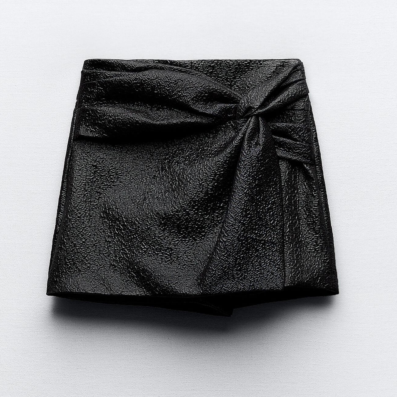 Юбка-шорты Zara Laminated With Knot, черный