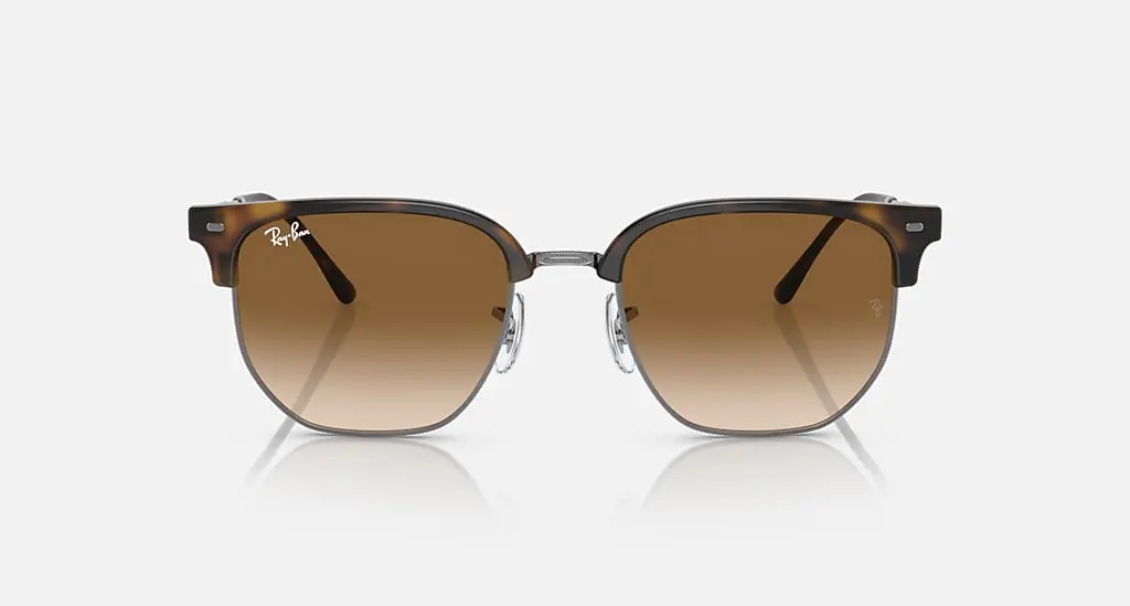 

Солнцезащитные очки Ray-Ban NEW CLUBMASTER, коричневый