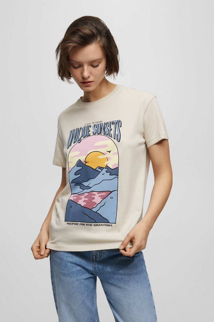 

Футболка с эзотерическим принтом Pull&Bear