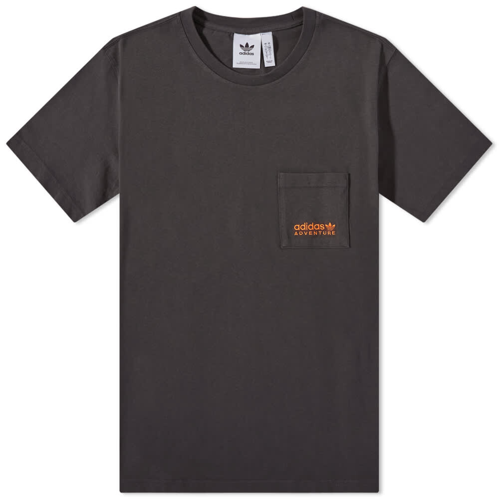 

Футболка Adidas Adventure Pocket Tee