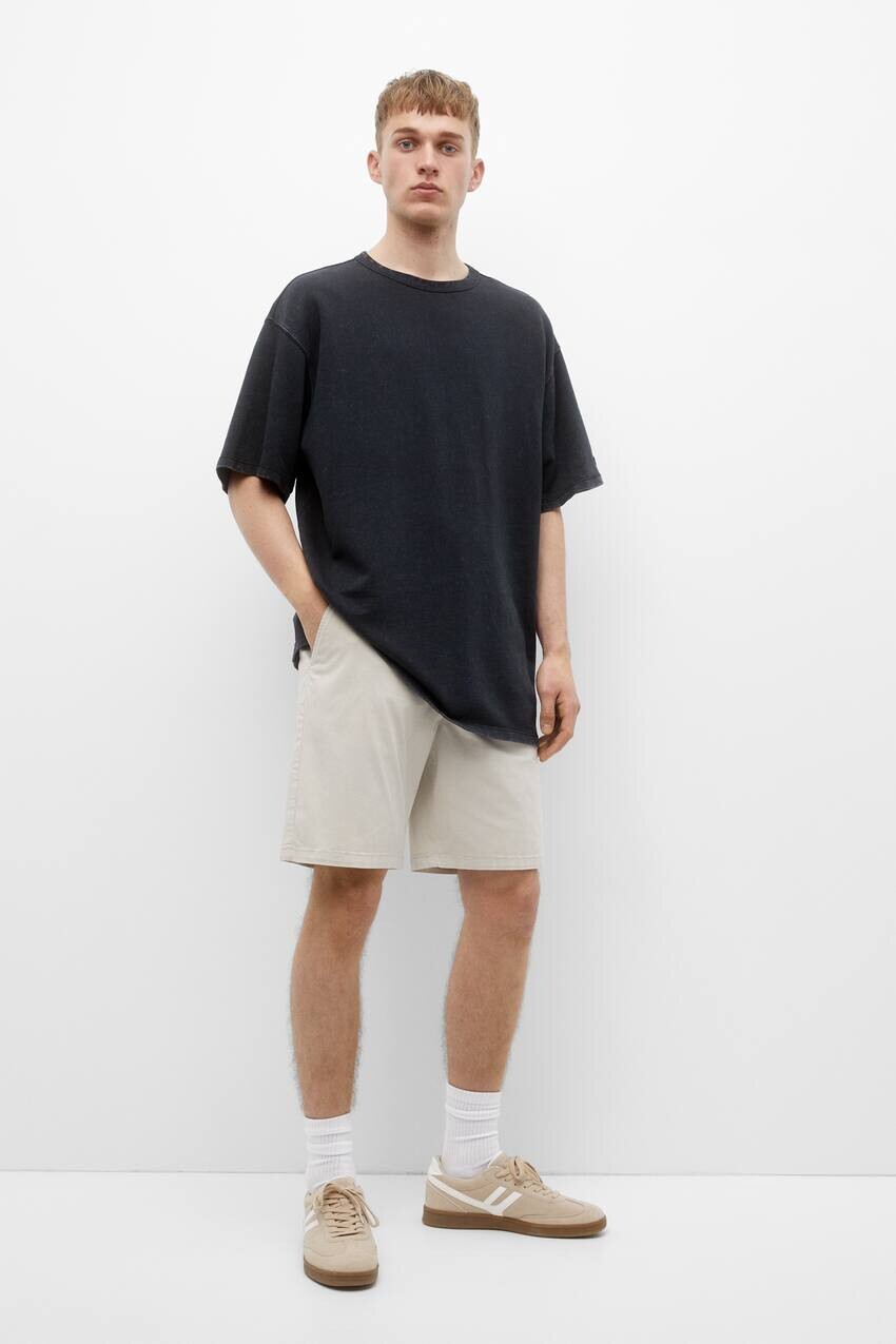 

Базовые шорты чинос-бермуды Pull&Bear