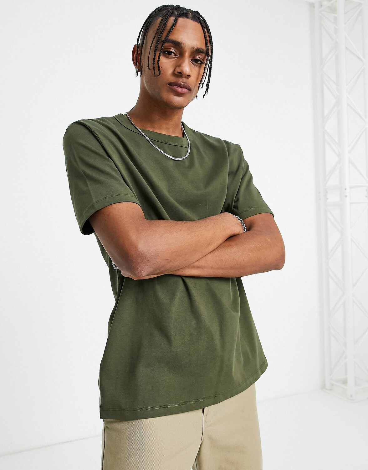 

Свободная плотная футболка цвета хаки ASOS DESIGN