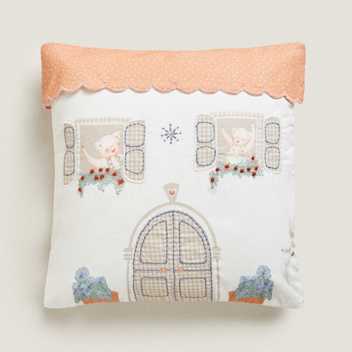 

Чехол для подушки Zara Home Three Little Pigs House, кремовый
