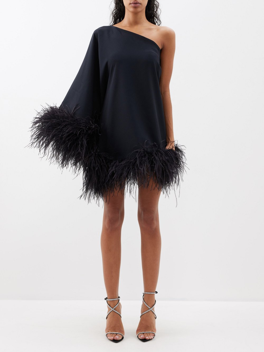 Платье piccolo ubud из крепа с отделкой перьями Taller Marmo, черный цена и фото