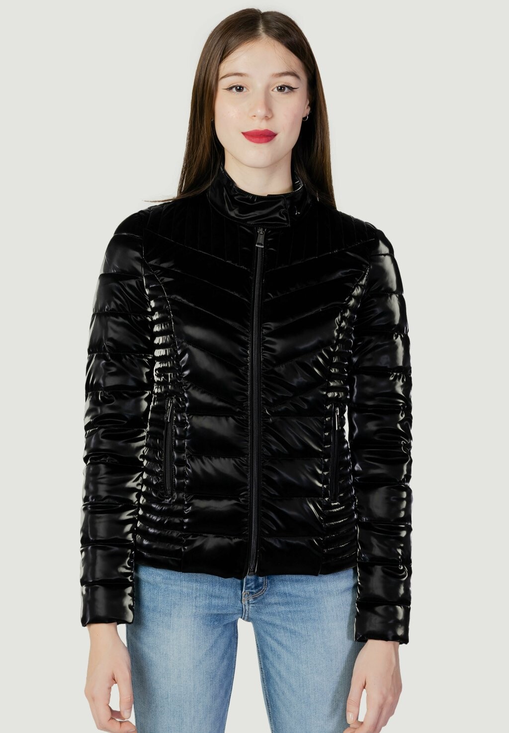 

Зимняя куртка Guess NEW VONA, черный