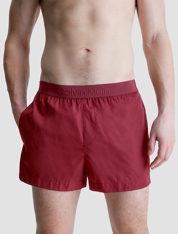 

Короткие шорты для плавания в тон Core Calvin Klein, коричневый