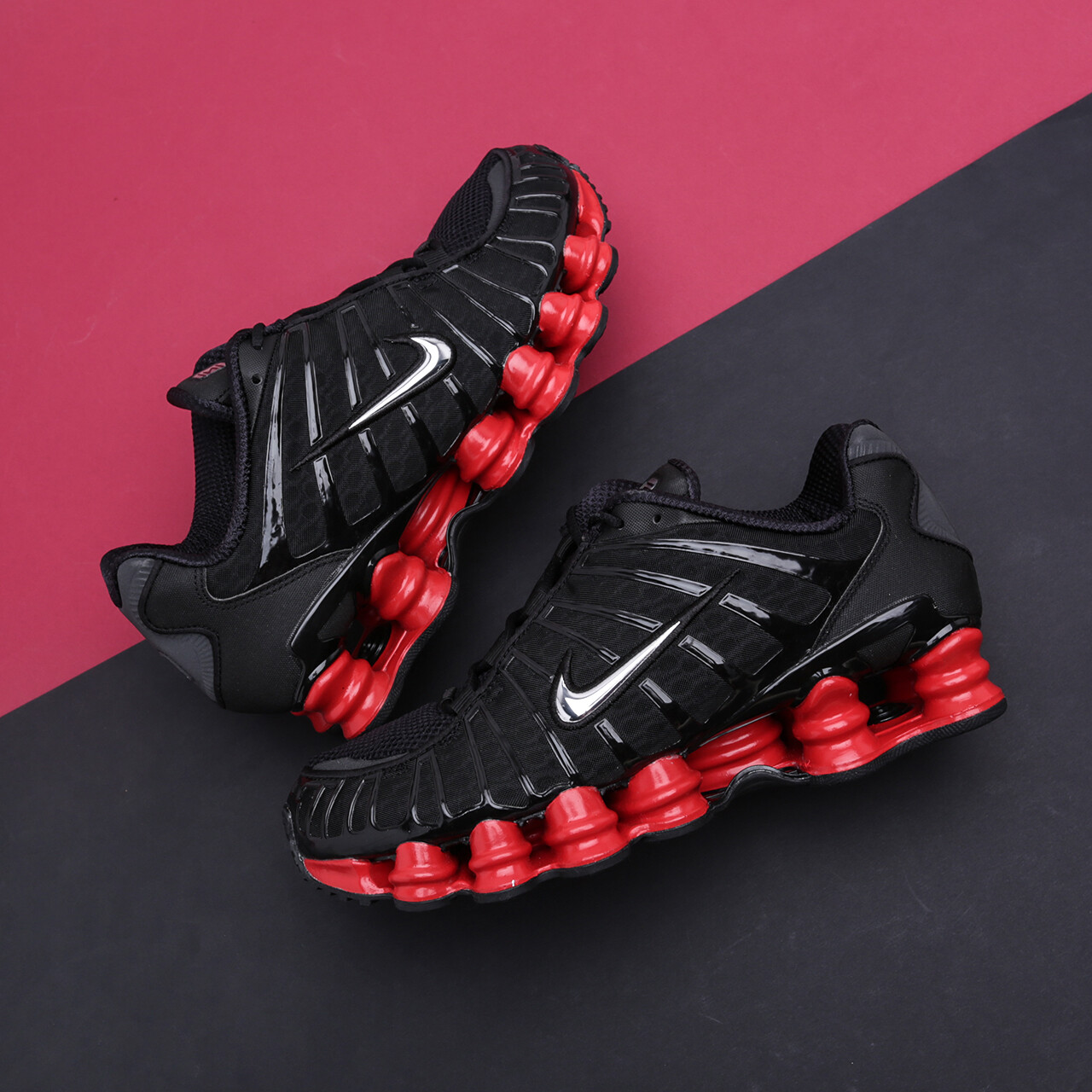 

Мужские кроссовки Nike Shox TL / Skepta, черный/красный