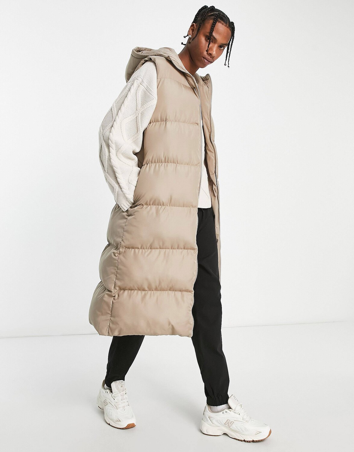 

Длинный дутый жилет с камнем ASOS DESIGN