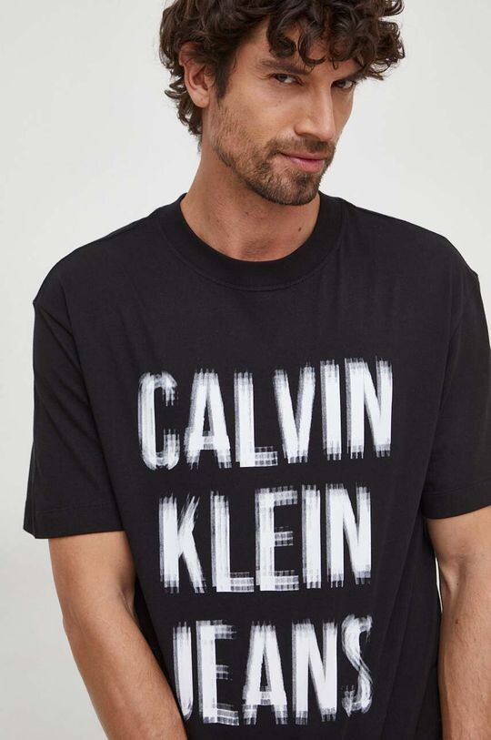 

Хлопковая футболка Calvin Klein Jeans, черный