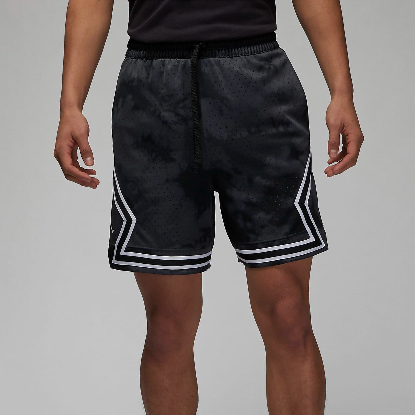 

Шорты Nike Jordan Dri-Fit Sport Breakfast Club Men's Diamond, серо-черный/белый