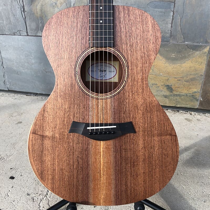 

Большой акустический концерт Taylor Academy 22e Electric Acoustic ACADEMY22E