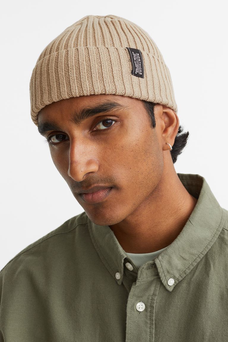 Вязаная шапка с узором в рубчик H&M, светло-бежевый