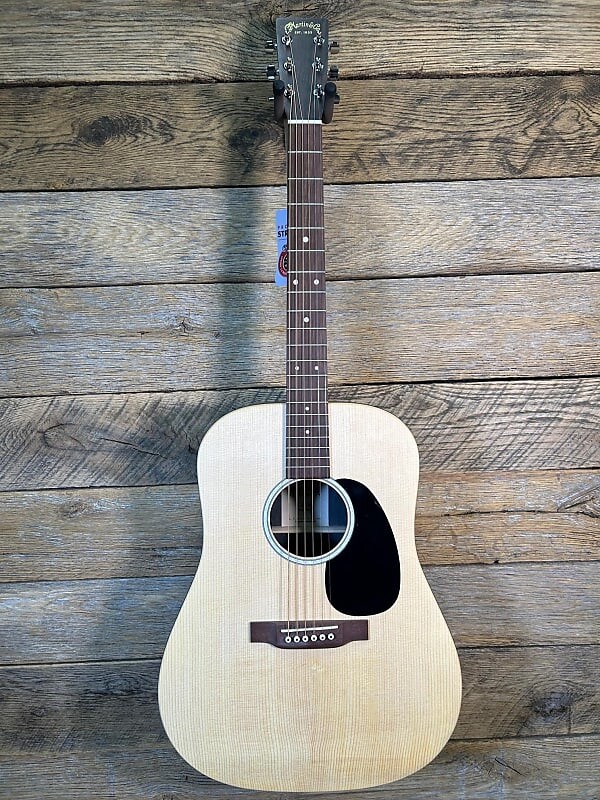

Акустическая гитара Martin D-X2E Mahogany w/ Gig Bag