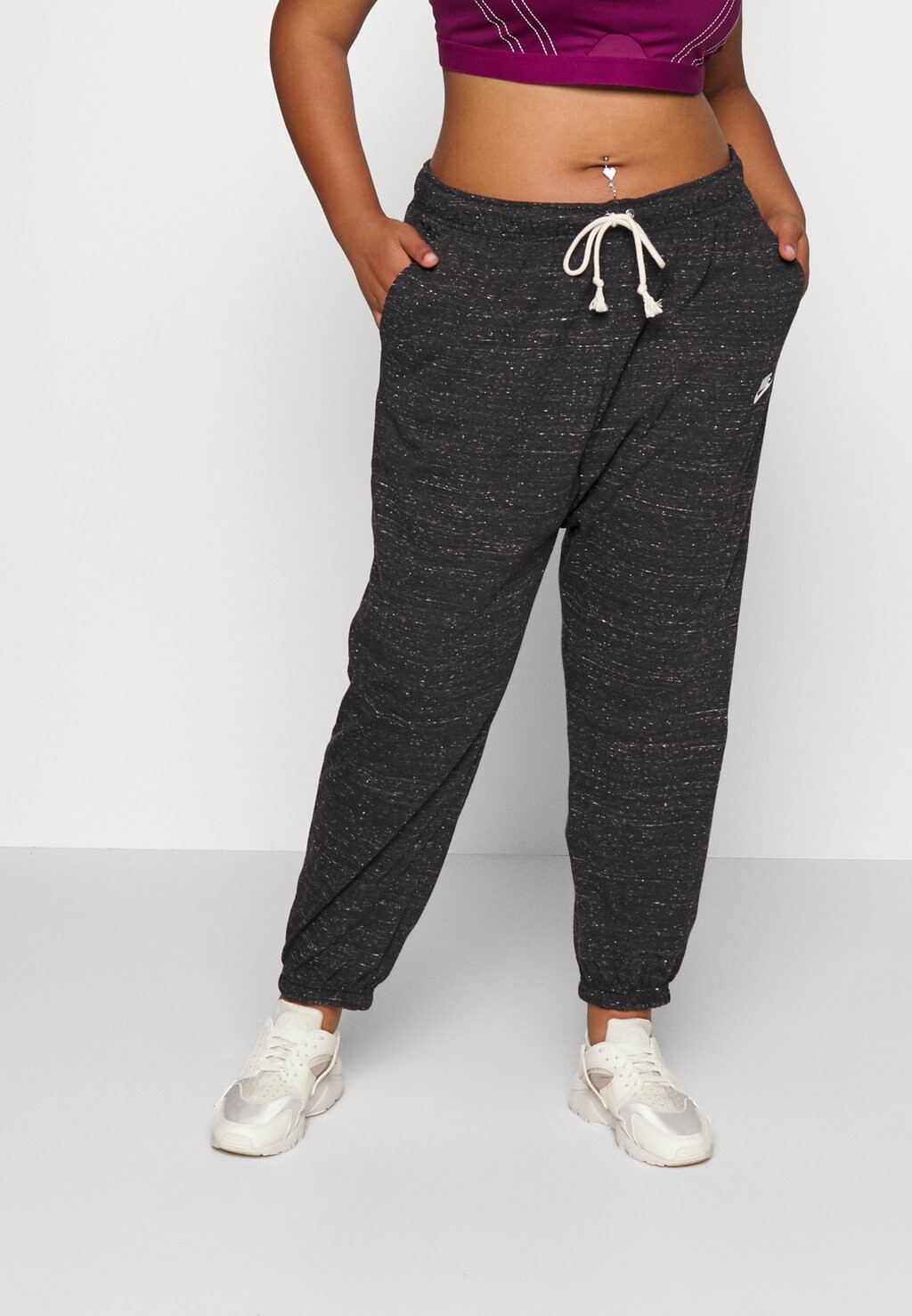 

Низ спортивного костюма Nike, черно-белый, Черный