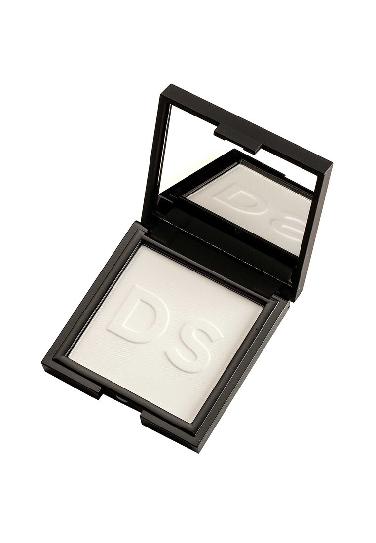 

Пудра для лица Invisible Blotting Powder Daniel Sandler, цвет transluscent