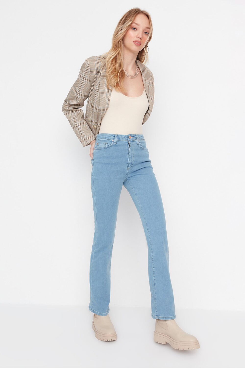 

Джинсы - Синий - Bootcut Trendyol, синий