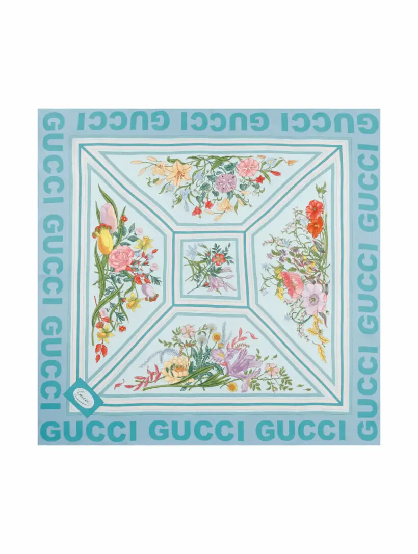 

Шелковый платок с принтом Gucci