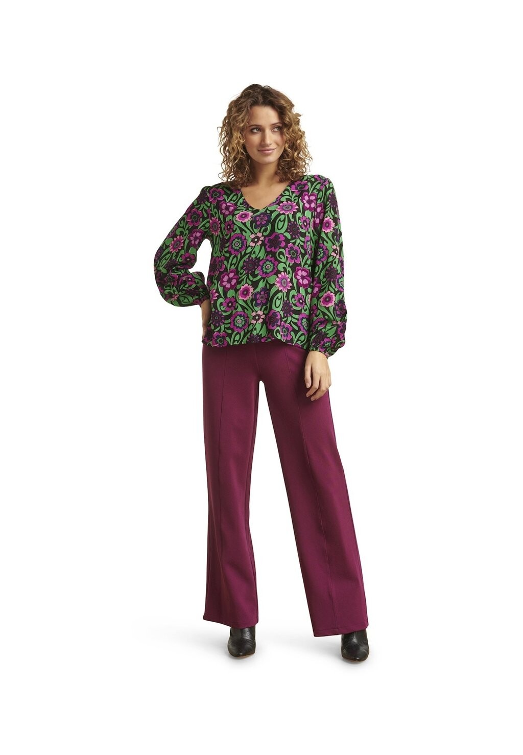 

Блузка WITH FLORAL PRINT Smashed Lemon, цвет black multi