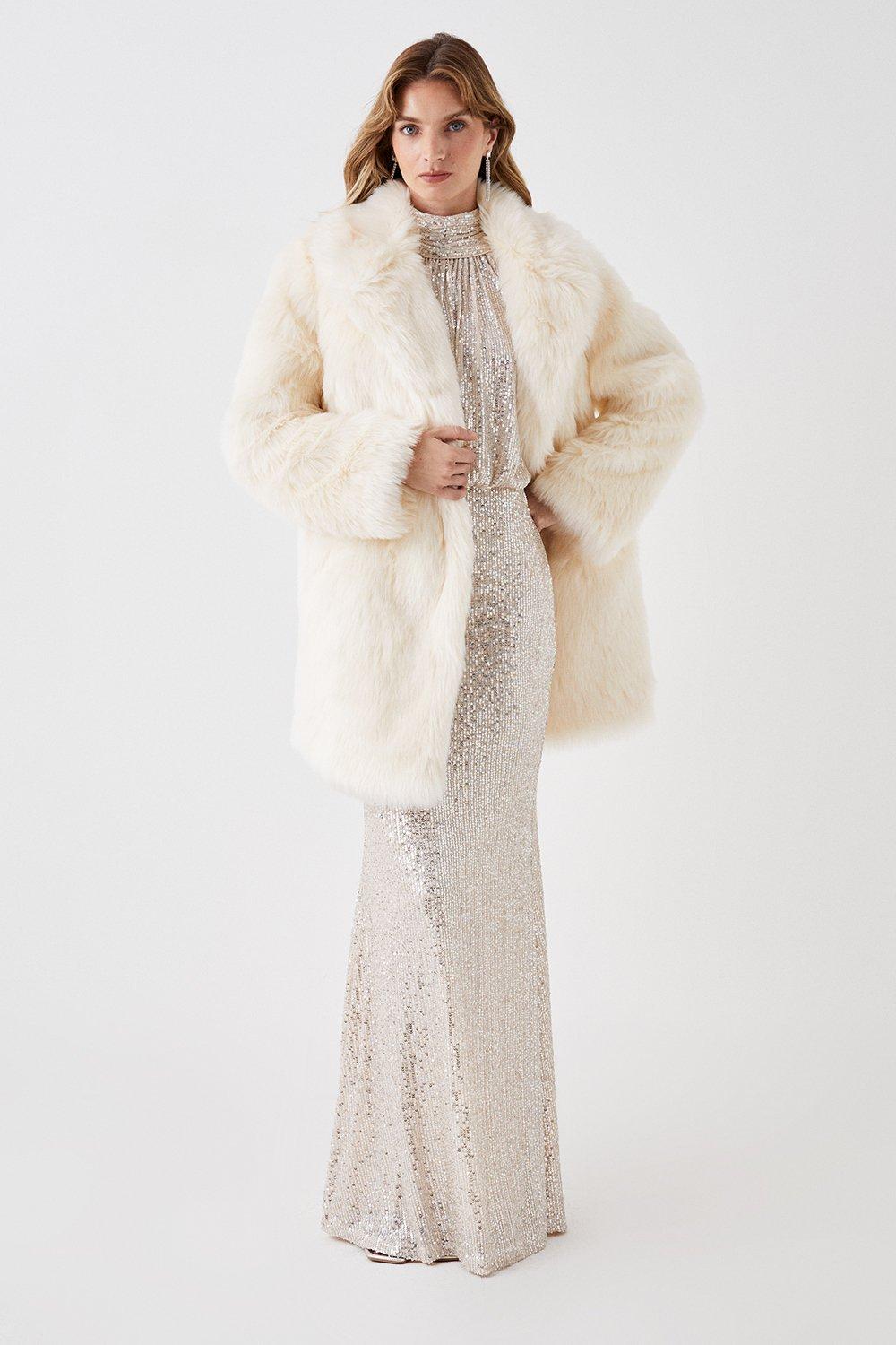 Пальто-кокон премиум-класса с длинным ворсом из искусственного меха Coast, белый фотографии